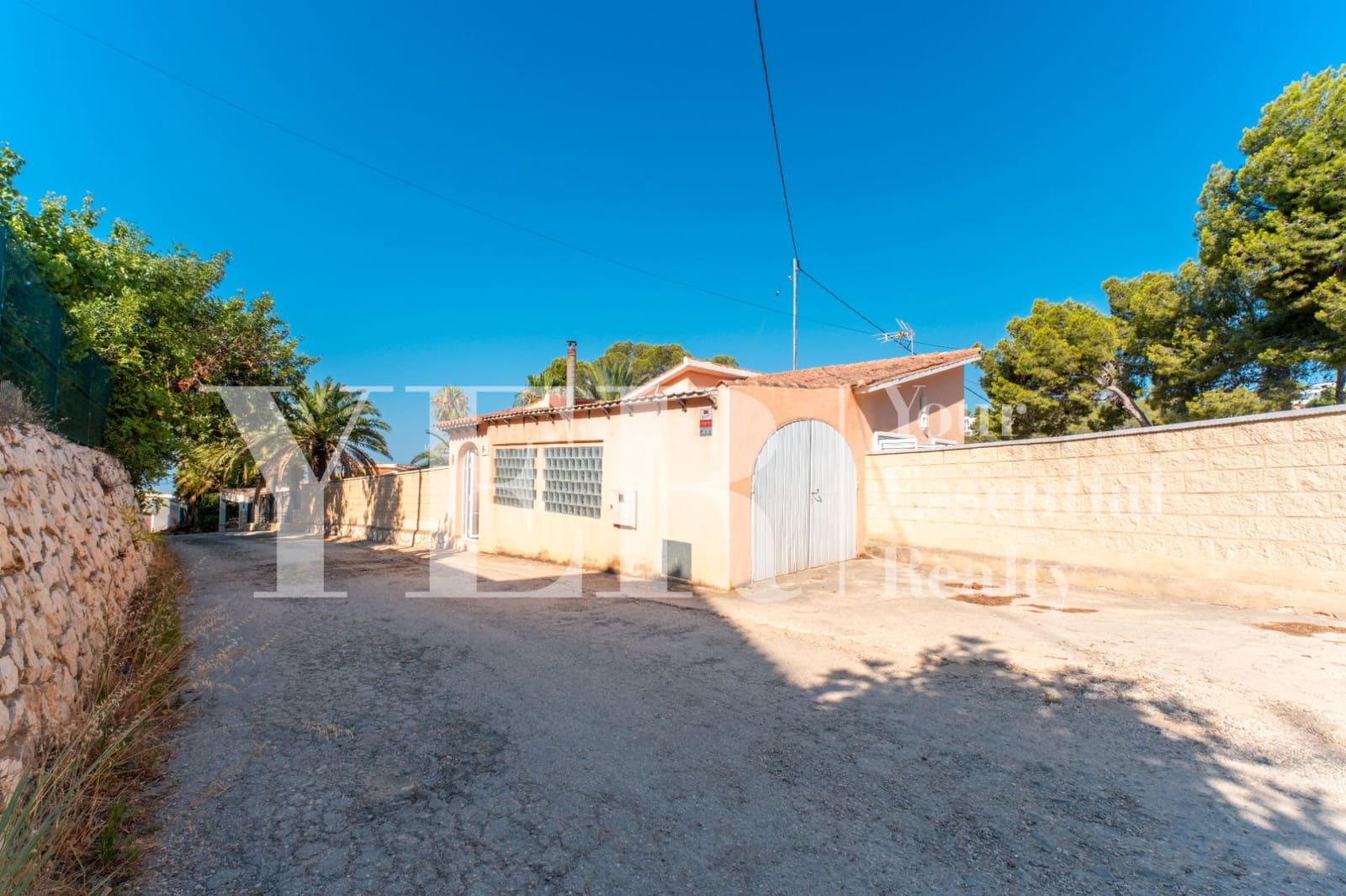 Chalet de 4 habitaciones en Altea en venta con piscina - 685.000 € (Ref: 9106168)