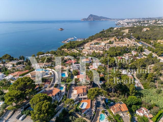 4 makuuhuone Huvila myytävänä paikassa Altea mukana uima-altaan 
autotalli - 685 000 € (Ref: 9106168)