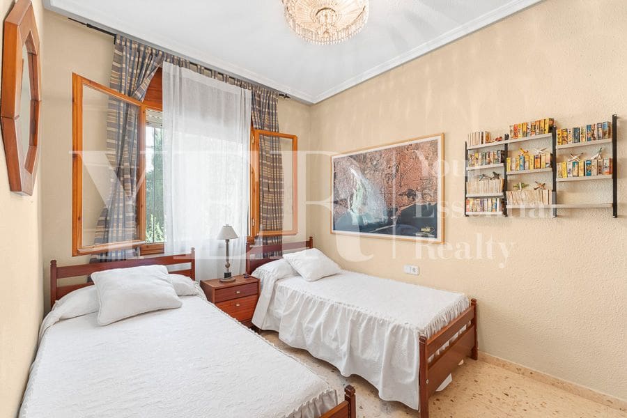 6 soveværelse Villa til salg i El Campello med swimmingpool garage - € 550.000 (Ref: 9161597)