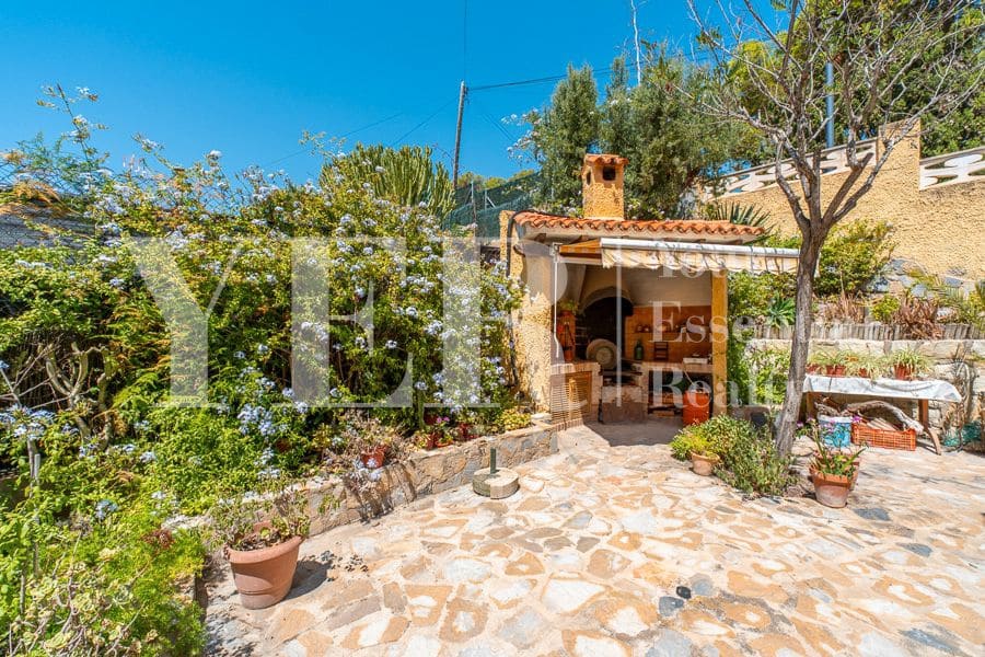 6 soveværelse Villa til salg i El Campello med swimmingpool garage - € 550.000 (Ref: 9161597)