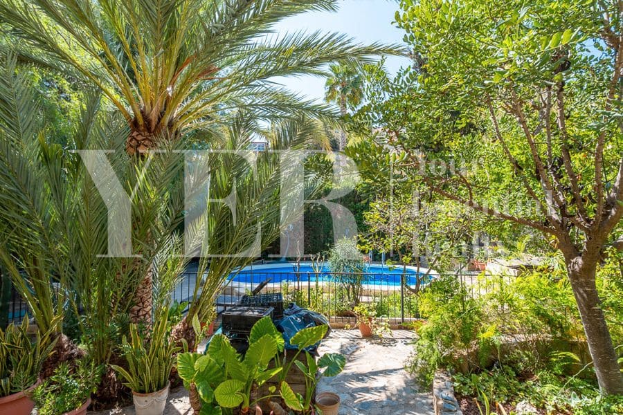 6 soveværelse Villa til salg i El Campello med swimmingpool garage - € 550.000 (Ref: 9161597)