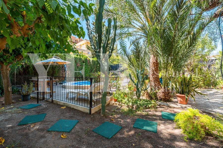 6 soveværelse Villa til salg i El Campello med swimmingpool garage - € 550.000 (Ref: 9161597)