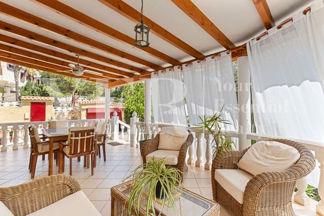 6 sovrum Villa till salu i Coveta Fuma, El Campello med pool garage - 550 000 € (Ref: 9161597)