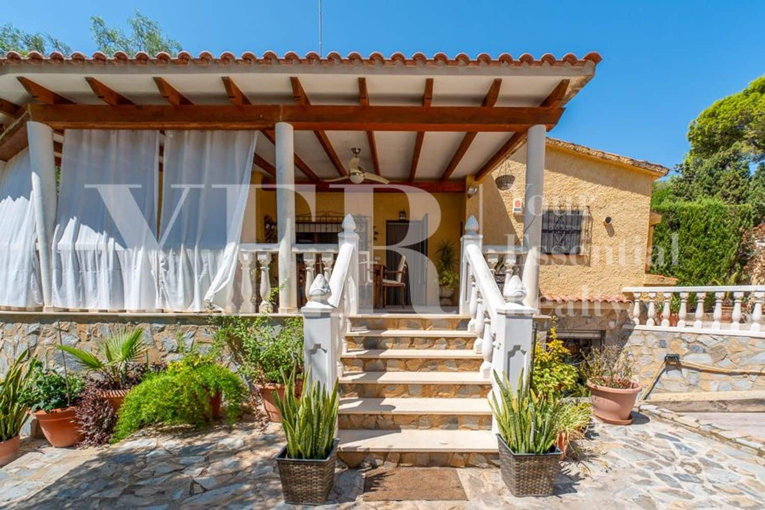 6 Zimmer Villa zu verkaufen in El Campello mit Pool Garage - 550.000 € (Ref: 9161597)