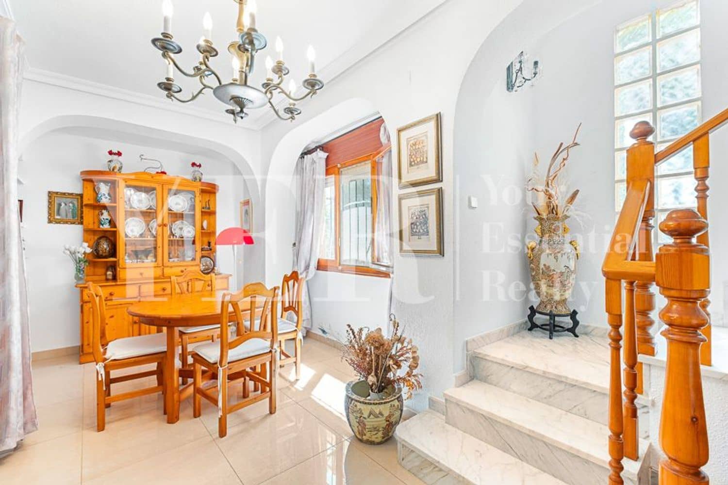 6 Zimmer Villa zu verkaufen in El Campello mit Pool Garage - 550.000 € (Ref: 9161597)