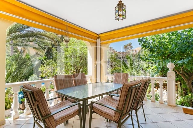 6 sovrum Villa till salu i Coveta Fuma, El Campello med pool garage - 550 000 € (Ref: 9161597)