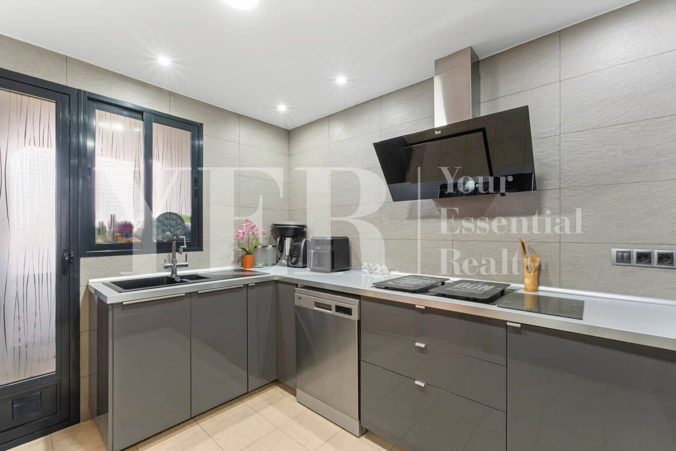 4 soveværelse Penthouse til salg i Alicante by med swimmingpool garage - € 525.000 (Ref: 9165398)