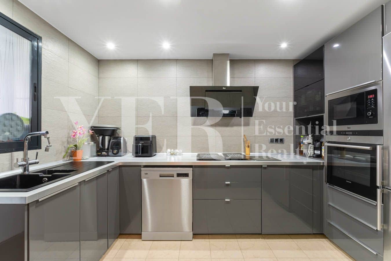 4 soveværelse Penthouse til salg i Alicante by med swimmingpool garage - € 525.000 (Ref: 9165398)