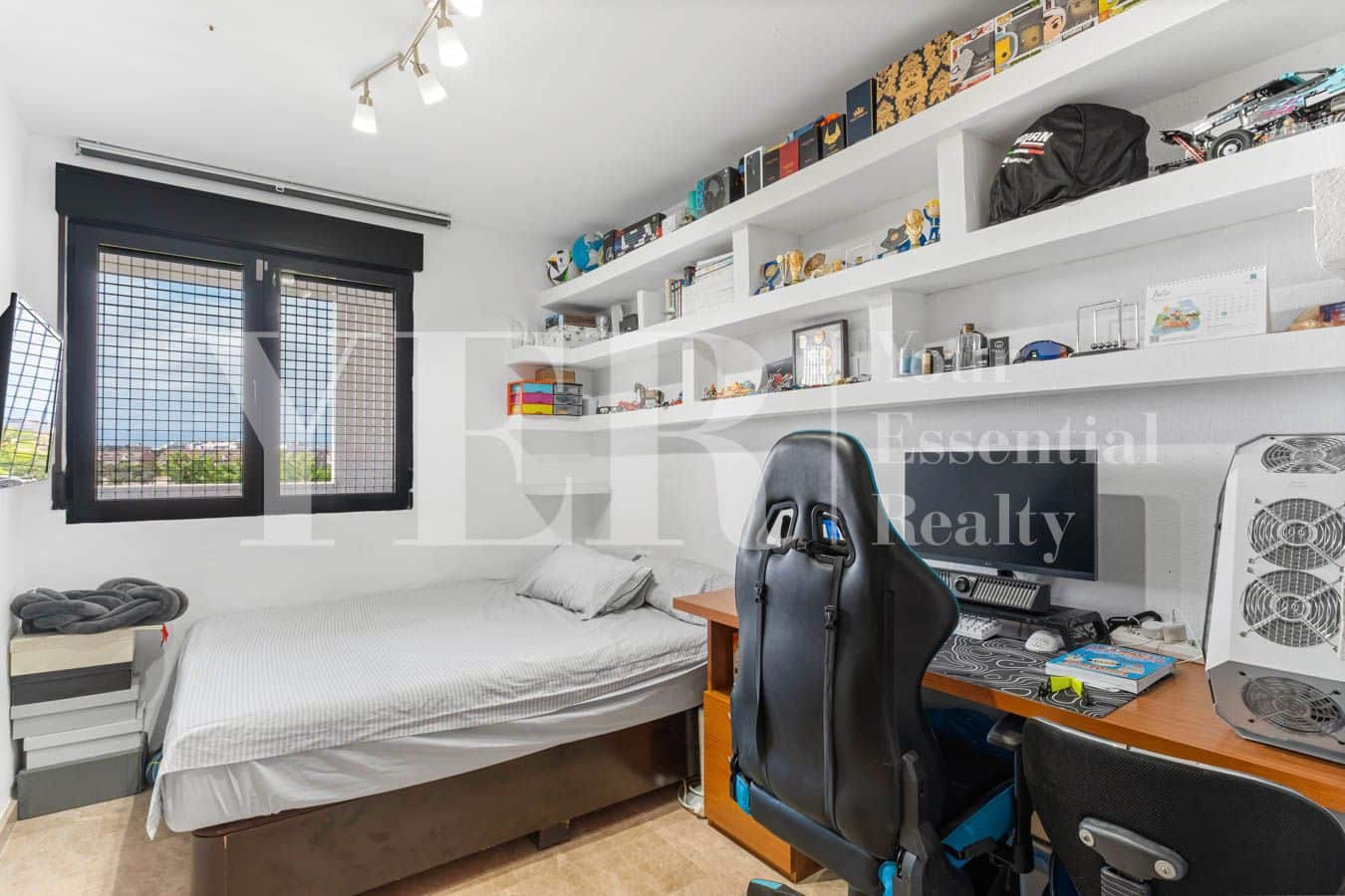 4 soveværelse Penthouse til salg i Alicante by med swimmingpool garage - € 525.000 (Ref: 9165398)