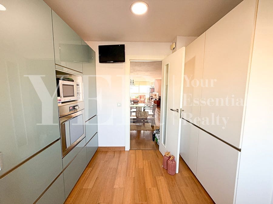 4 soveværelse Lejlighed til salg i Alicante by med swimmingpool garage - € 682.500 (Ref: 9191480)