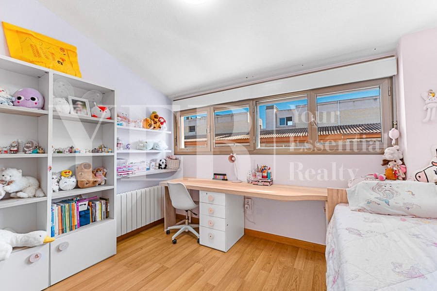 6 Zimmer Bungalow zu verkaufen in Alicante / Alacant Stadt mit Pool Garage - 625.000 € (Ref: 9227603)