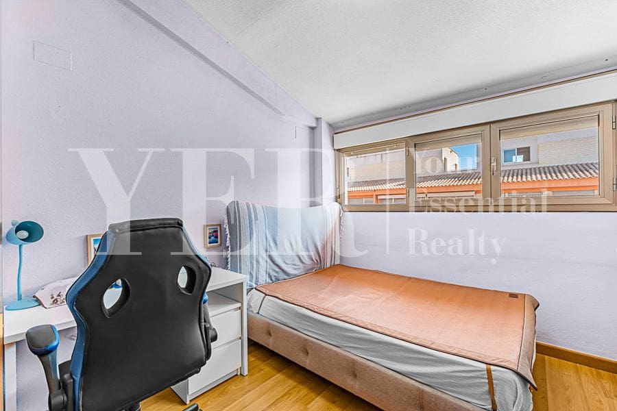 6 Zimmer Bungalow zu verkaufen in Alicante / Alacant Stadt mit Pool Garage - 625.000 € (Ref: 9227603)