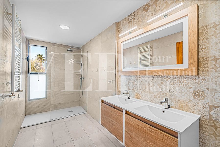 6 Zimmer Bungalow zu verkaufen in Alicante / Alacant Stadt mit Pool Garage - 625.000 € (Ref: 9227603)