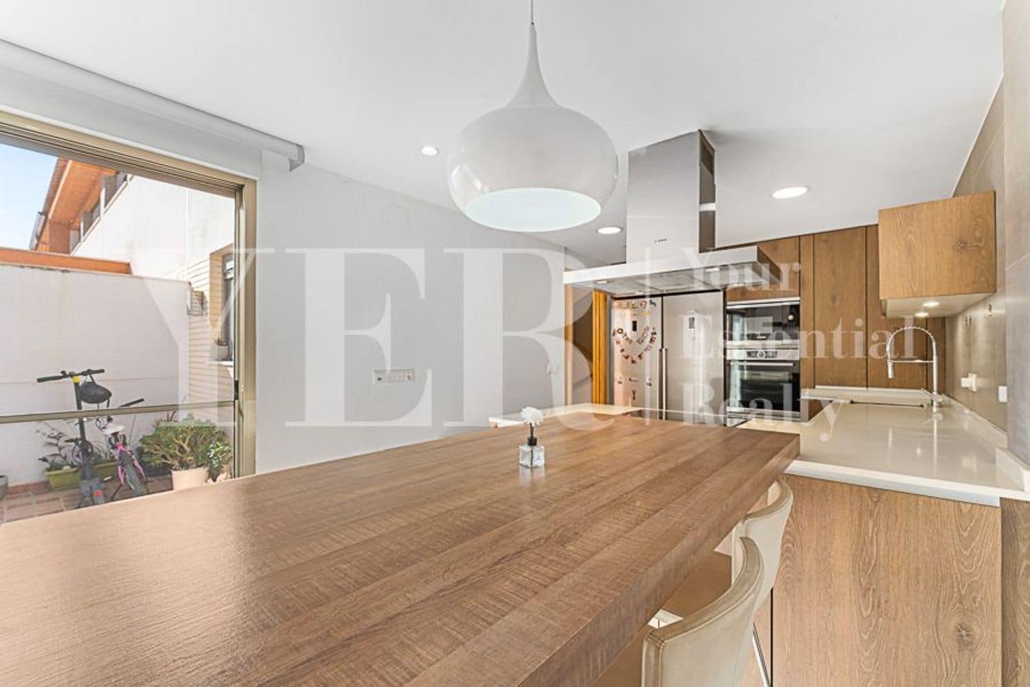 Casa de 6 habitaciones en Alicante / Alacant ciudad en venta con piscina garaje - 698.000 € (Ref: 9227603)