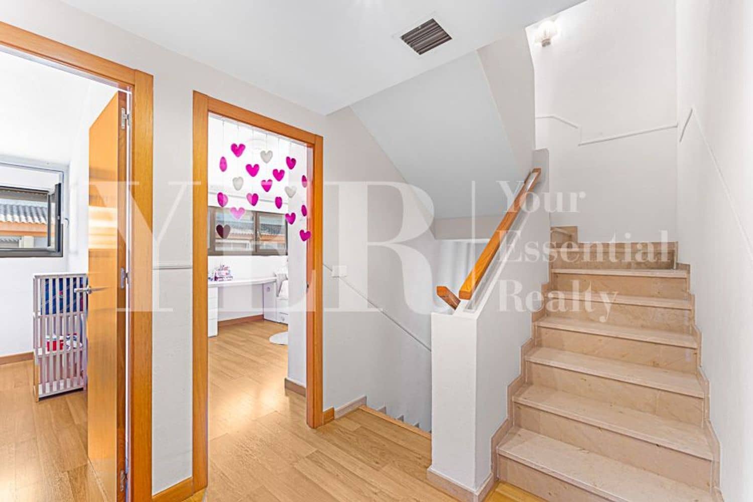 Casa de 6 habitaciones en Alicante / Alacant ciudad en venta con piscina garaje - 698.000 € (Ref: 9227603)