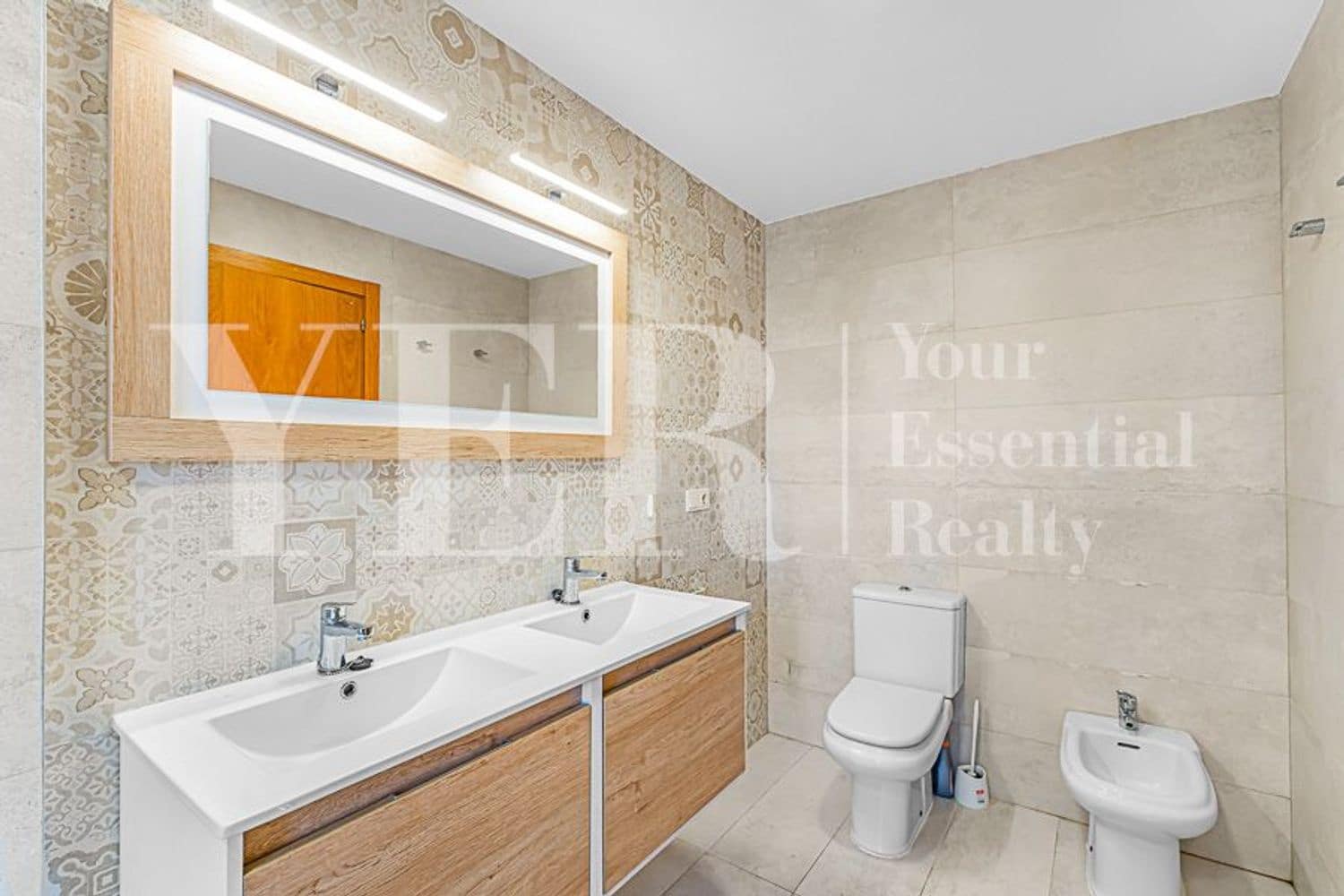 Casa de 6 habitaciones en Alicante / Alacant ciudad en venta con piscina garaje - 698.000 € (Ref: 9227603)