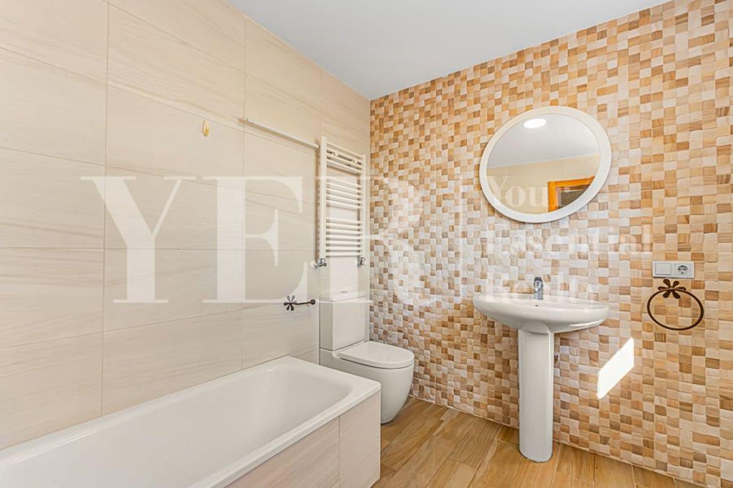 Casa de 6 habitaciones en Alicante / Alacant ciudad en venta con piscina garaje - 698.000 € (Ref: 9227603)