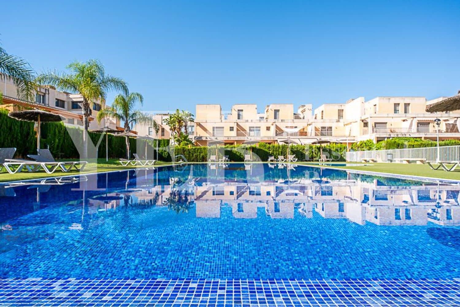 Casa de 6 habitaciones en Alicante / Alacant ciudad en venta con piscina garaje - 698.000 € (Ref: 9227603)