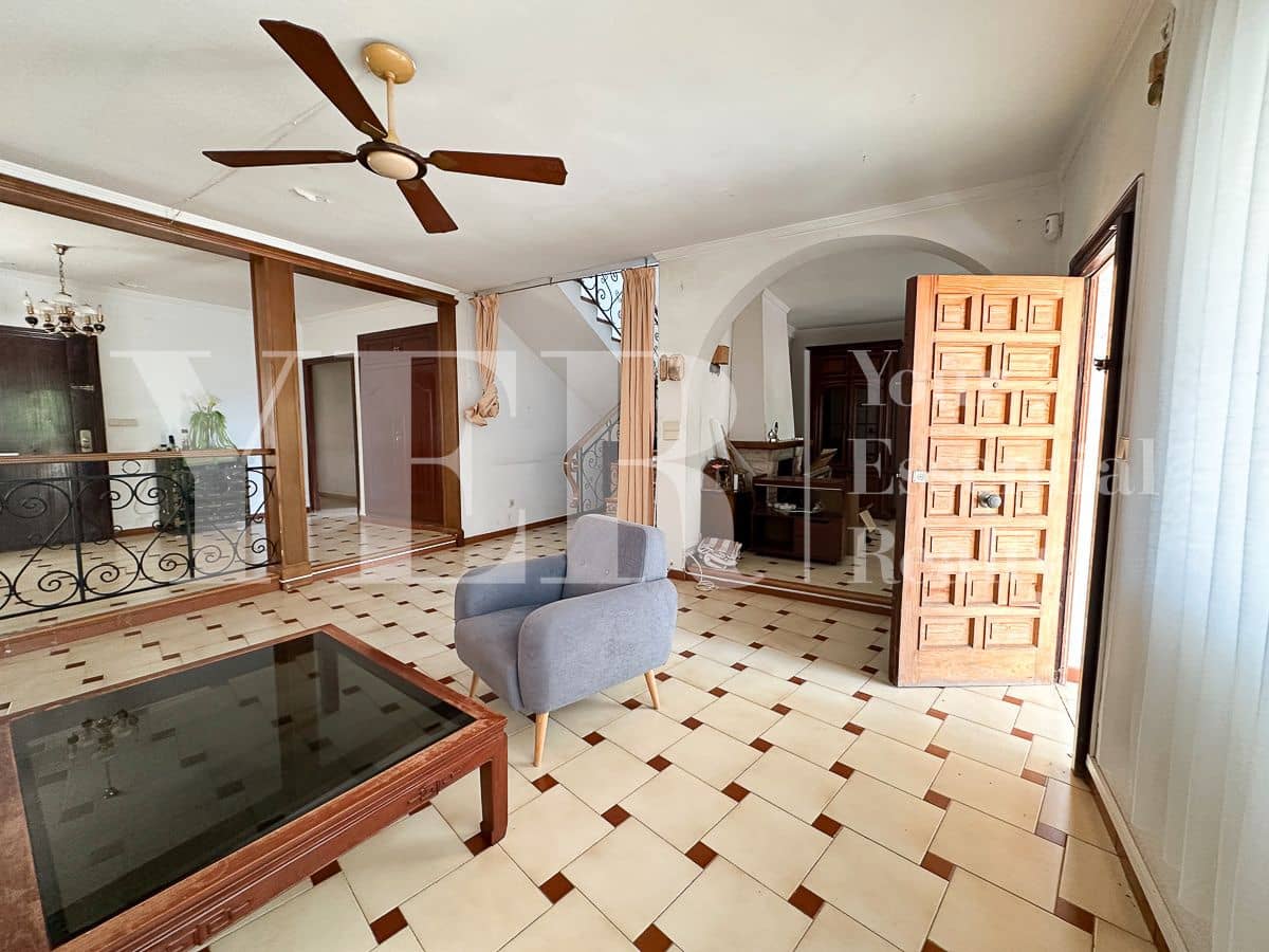 4 soverom Villa til salgs i Alicante by med garasje - € 1 200 000 (Ref: 9258167)