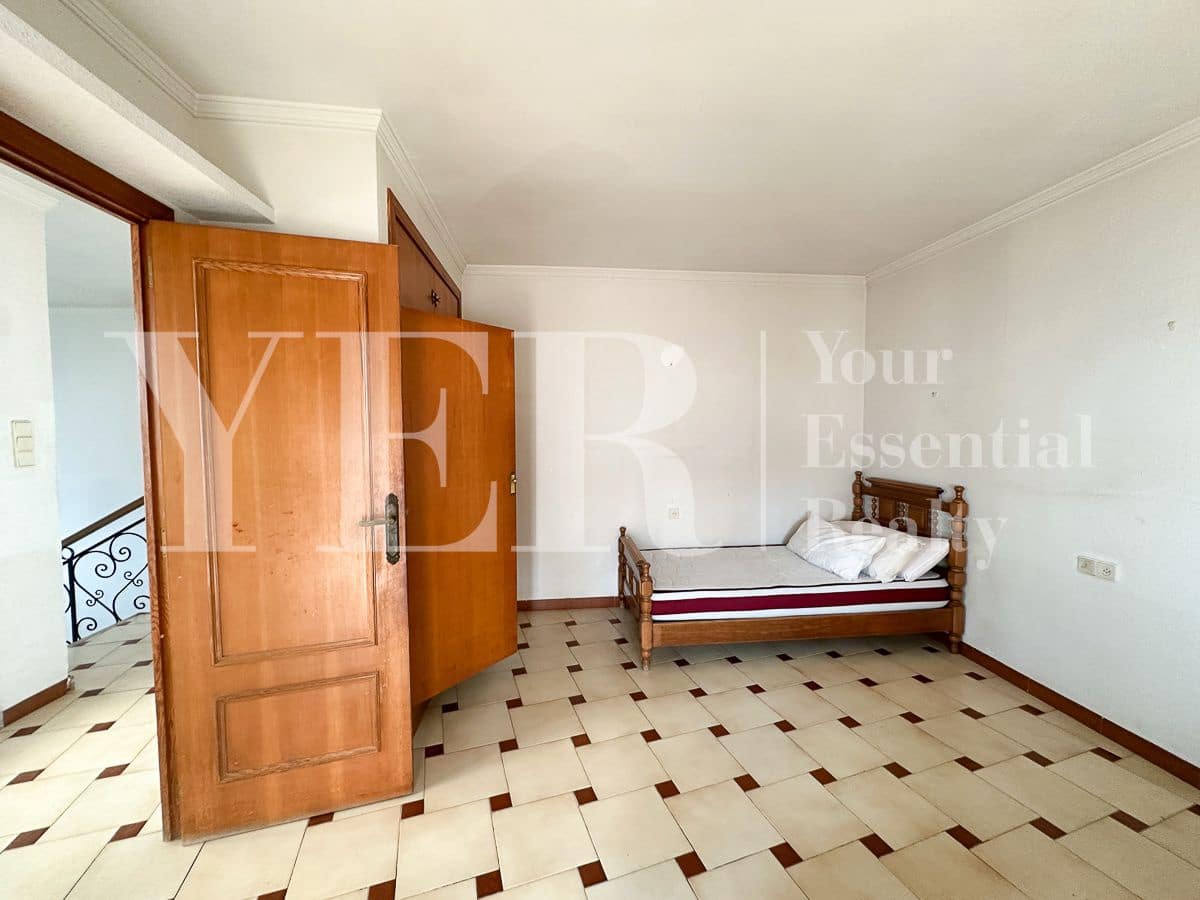 4 soverom Villa til salgs i Alicante by med garasje - € 1 200 000 (Ref: 9258167)