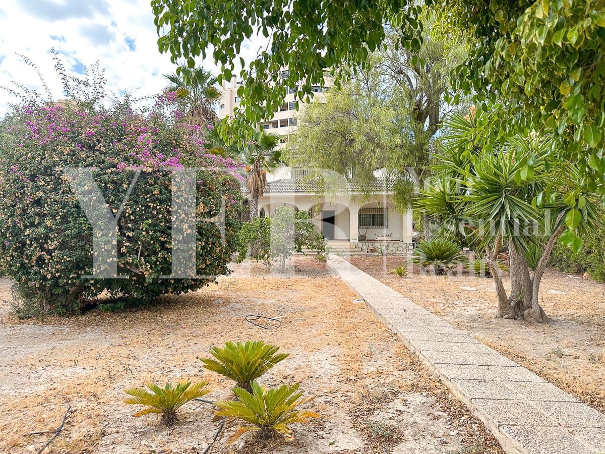 4 soverom Villa til salgs i Alicante by med garasje - € 1 200 000 (Ref: 9258167)