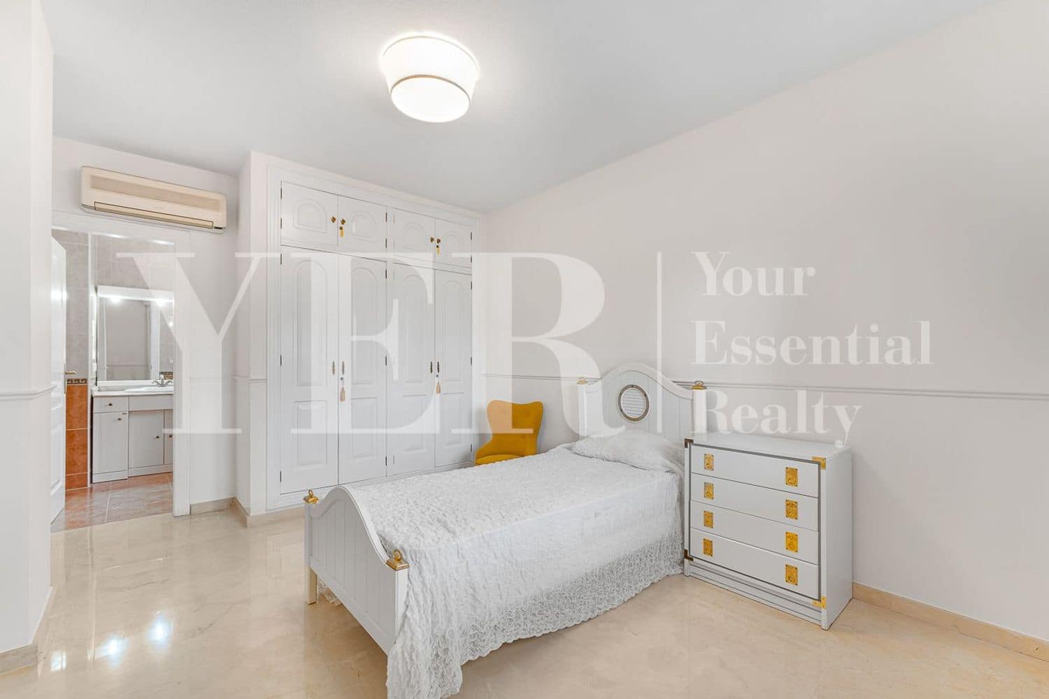 4 bedroom Villa for sale in San Juan de Alicante / Sant Joan d'Alacant with pool garage - € 799,000 (Ref: 9282655)