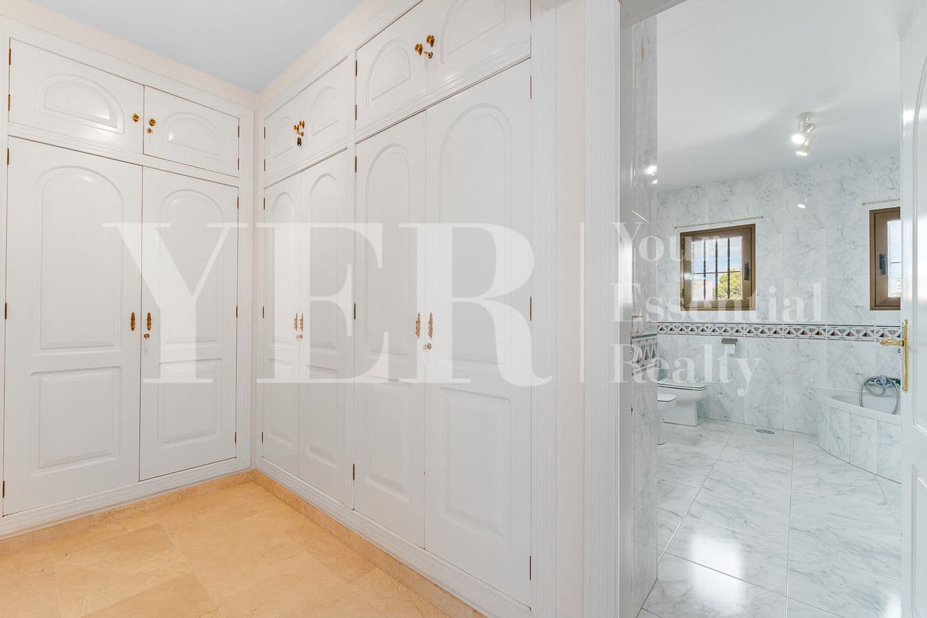 4 soveværelse Villa til salg i San Juan de Alicante / Sant Joan d'Alacant med swimmingpool garage - € 799.000 (Ref: 9282656)