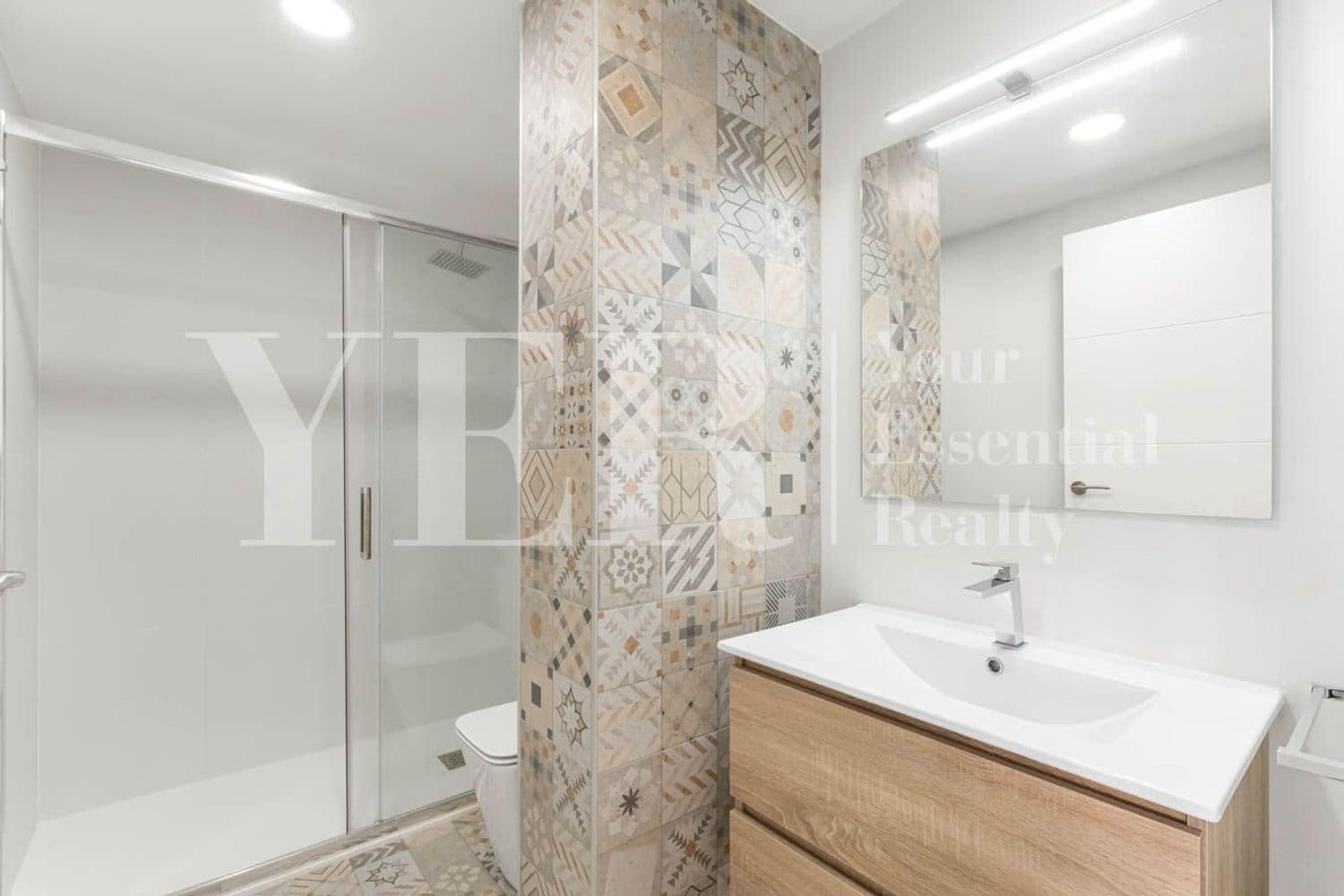 3 soveværelse Lejlighed til salg i Alicante by med garage - € 560.000 (Ref: 9307003)