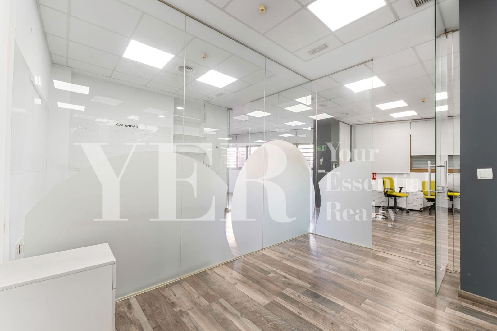 Office for rent in Alicante / Alacant city - € 1,800 (Ref: 9354243)