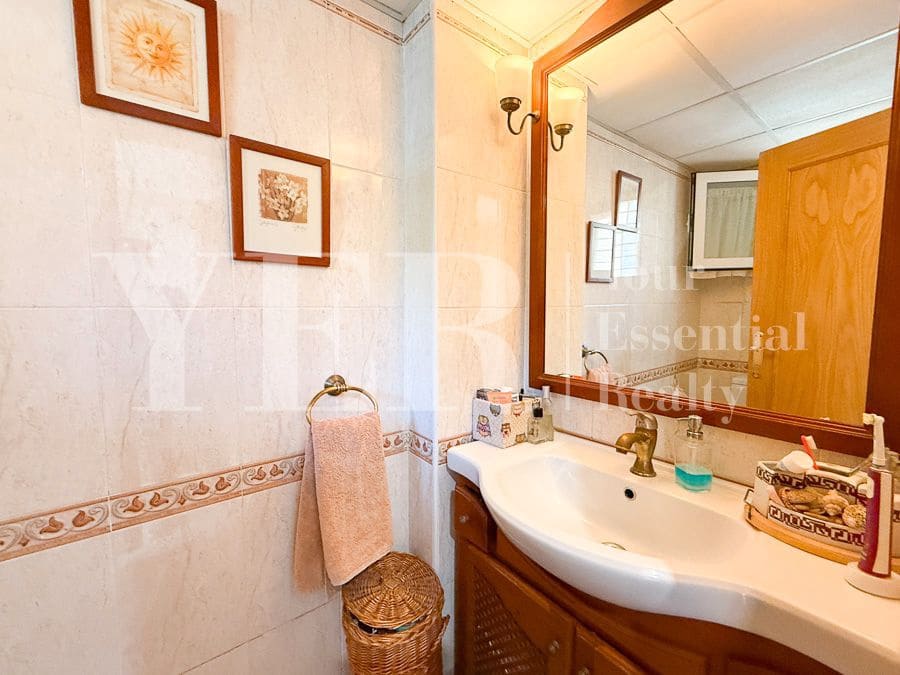 4 sypialnia Bungalow na sprzedaż w Miasto Alicante / Alacant z basenem garażem - 695 000 € (Ref: 9374844)