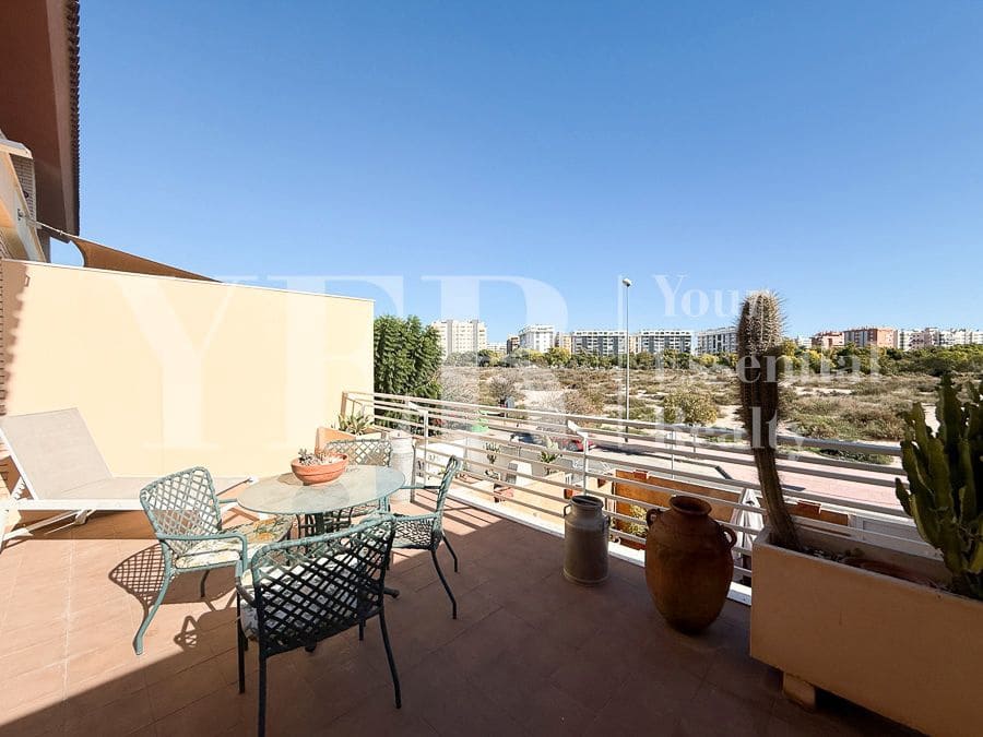 4 sypialnia Bungalow na sprzedaż w Miasto Alicante / Alacant z basenem garażem - 695 000 € (Ref: 9374844)