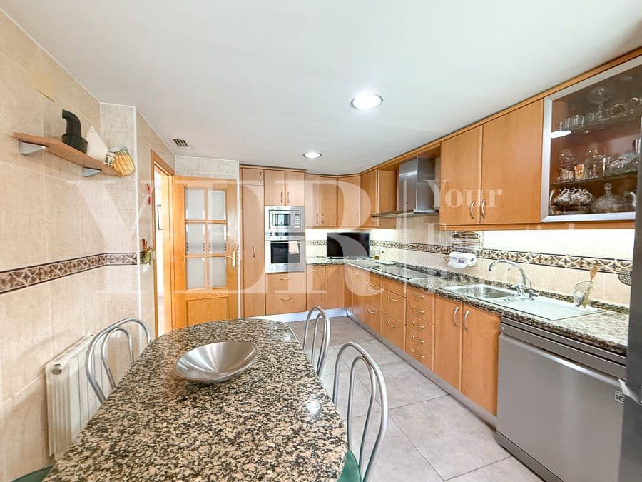 4 sypialnia Bungalow na sprzedaż w Miasto Alicante / Alacant z basenem garażem - 695 000 € (Ref: 9374844)