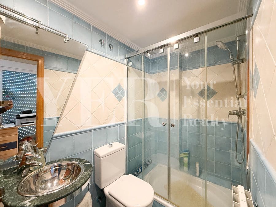 4 sypialnia Bungalow na sprzedaż w Miasto Alicante / Alacant z basenem garażem - 695 000 € (Ref: 9374844)