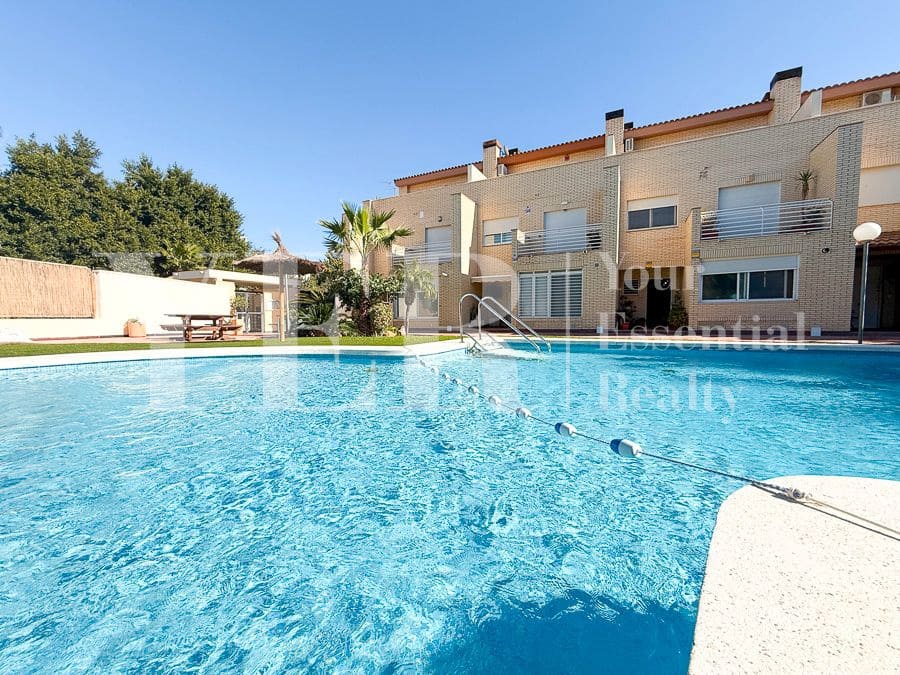 4 sypialnia Bungalow na sprzedaż w Miasto Alicante / Alacant z basenem garażem - 695 000 € (Ref: 9374844)