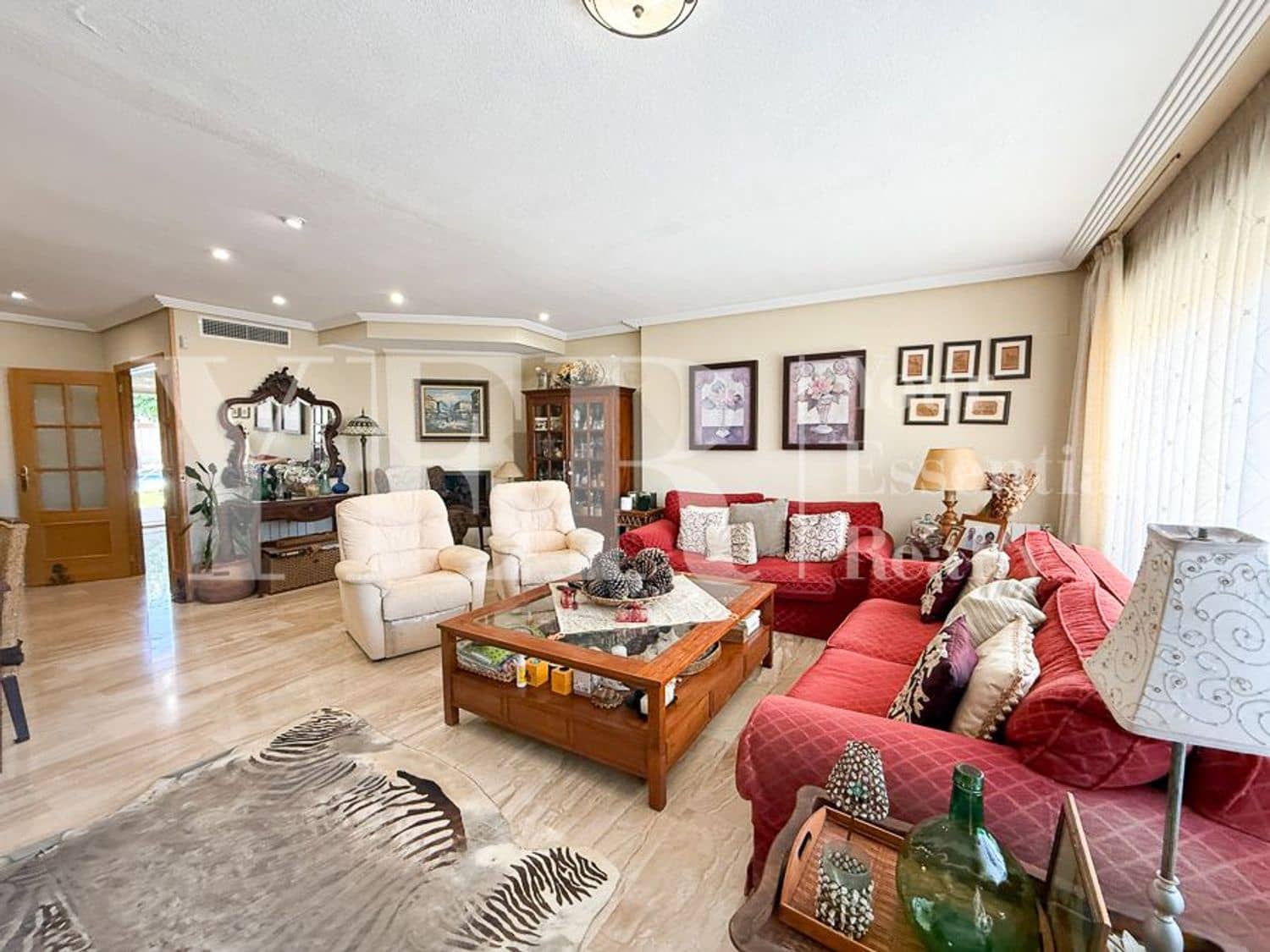 5 bedroom Townhouse for sale in Alicante / Alacant city with pool garage - € 695,000 (Ref: 9374844)