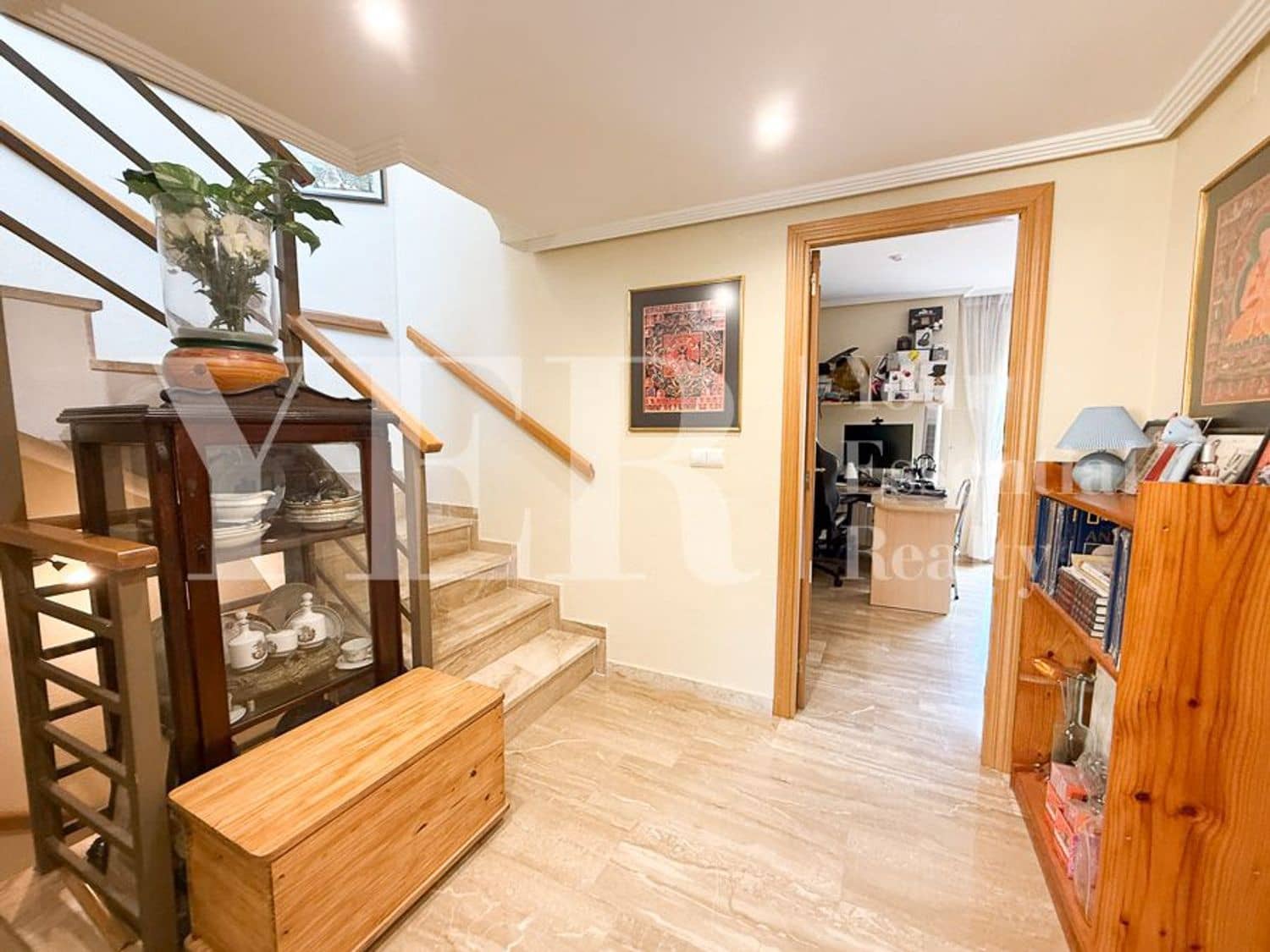 5 bedroom Townhouse for sale in Alicante / Alacant city with pool garage - € 695,000 (Ref: 9374844)