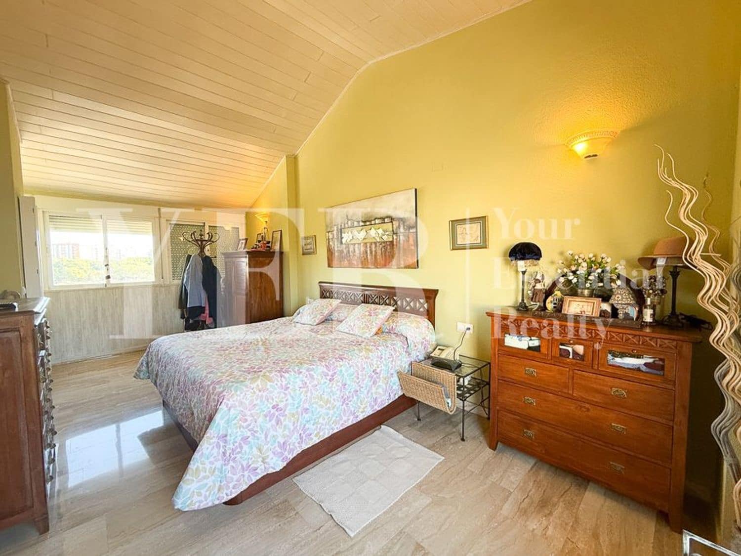 5 bedroom Townhouse for sale in Alicante / Alacant city with pool garage - € 695,000 (Ref: 9374844)