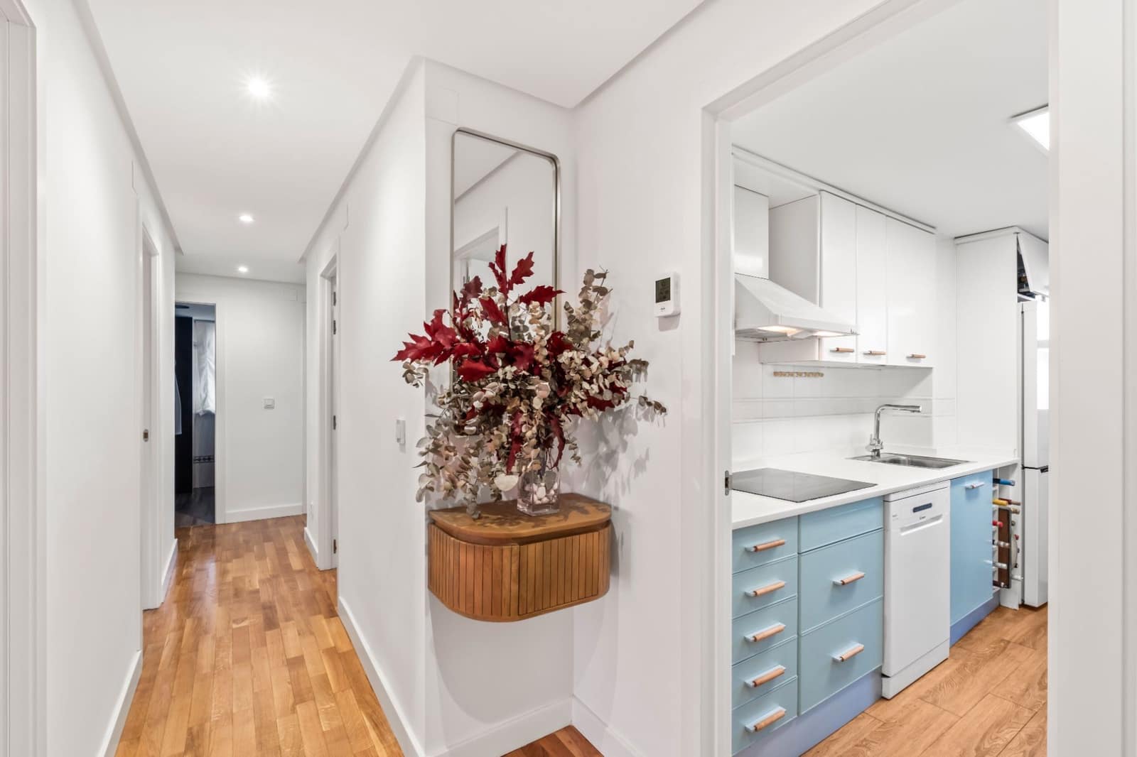 4 sovrum Lägenhet till salu i Alicante stad med pool garage - 398 000 € (Ref: 9388230)