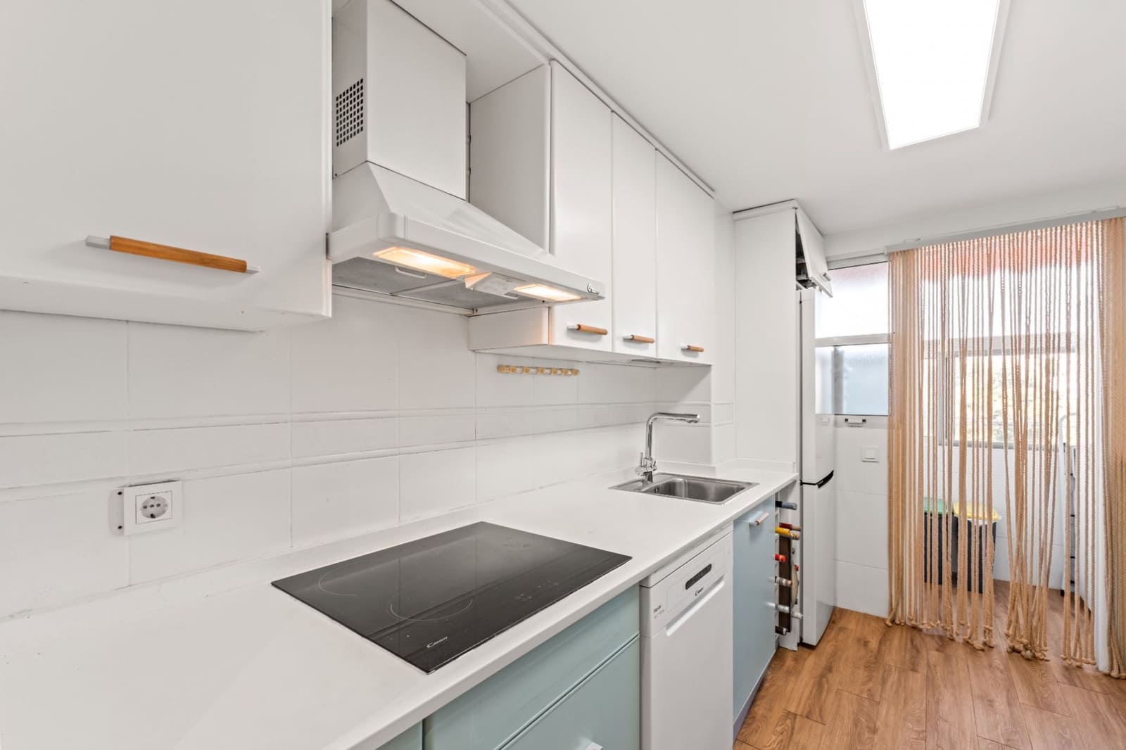 4 sovrum Lägenhet till salu i Alicante stad med pool garage - 398 000 € (Ref: 9388230)