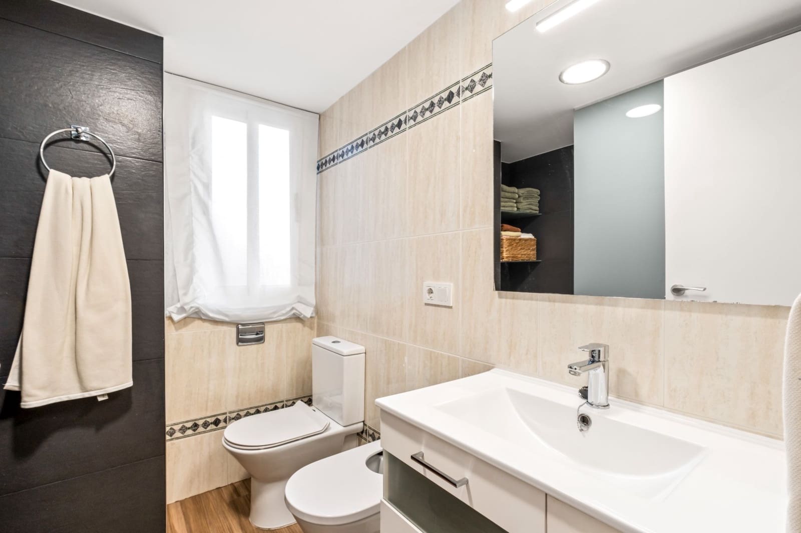 4 sovrum Lägenhet till salu i Alicante stad med pool garage - 398 000 € (Ref: 9388230)