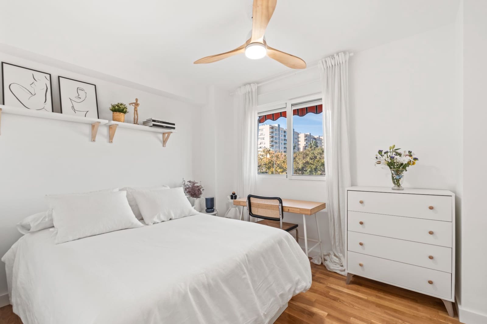 4 sovrum Lägenhet till salu i Alicante stad med pool garage - 398 000 € (Ref: 9388230)