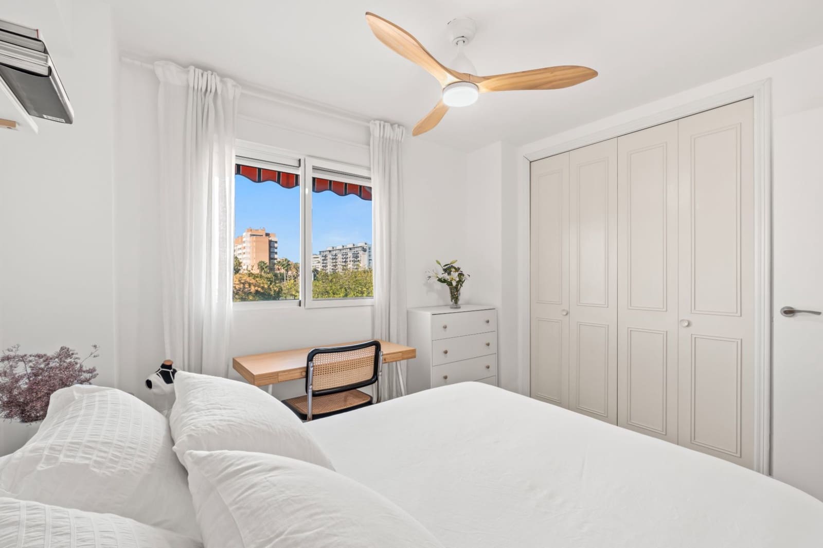 4 sovrum Lägenhet till salu i Alicante stad med pool garage - 398 000 € (Ref: 9388230)