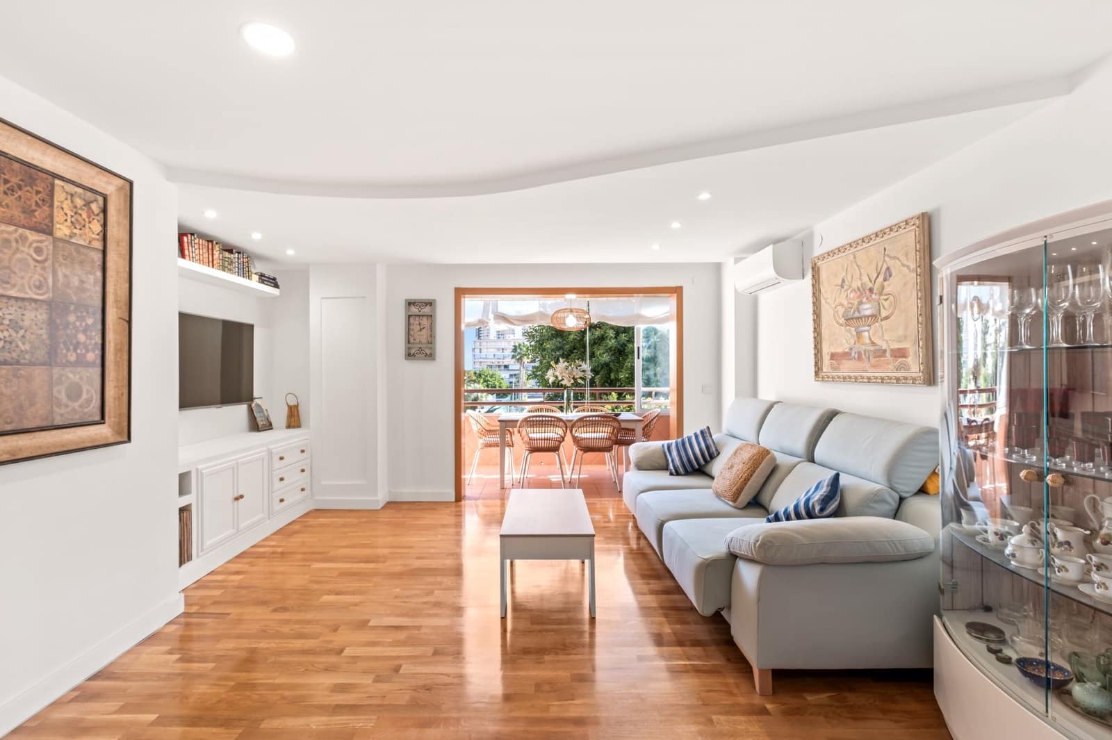 4 sovrum Lägenhet till salu i Alicante stad med pool garage - 398 000 € (Ref: 9388230)