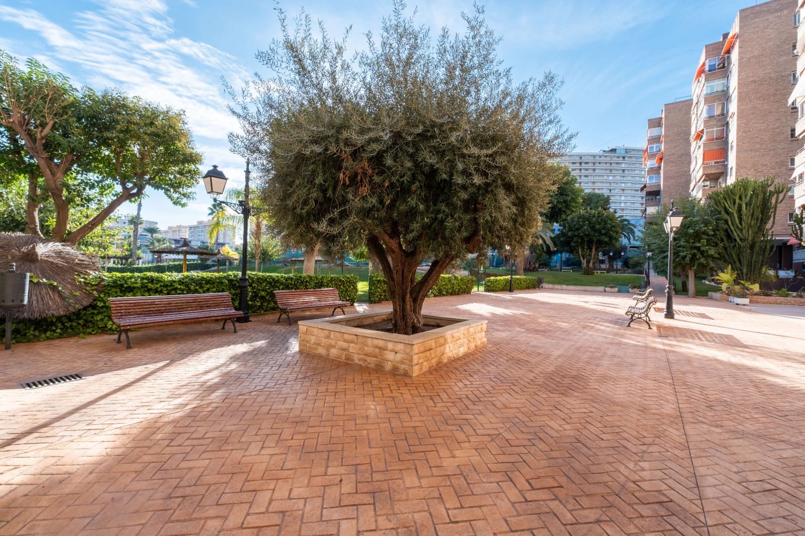 4 sovrum Lägenhet till salu i Alicante stad med pool garage - 398 000 € (Ref: 9388230)