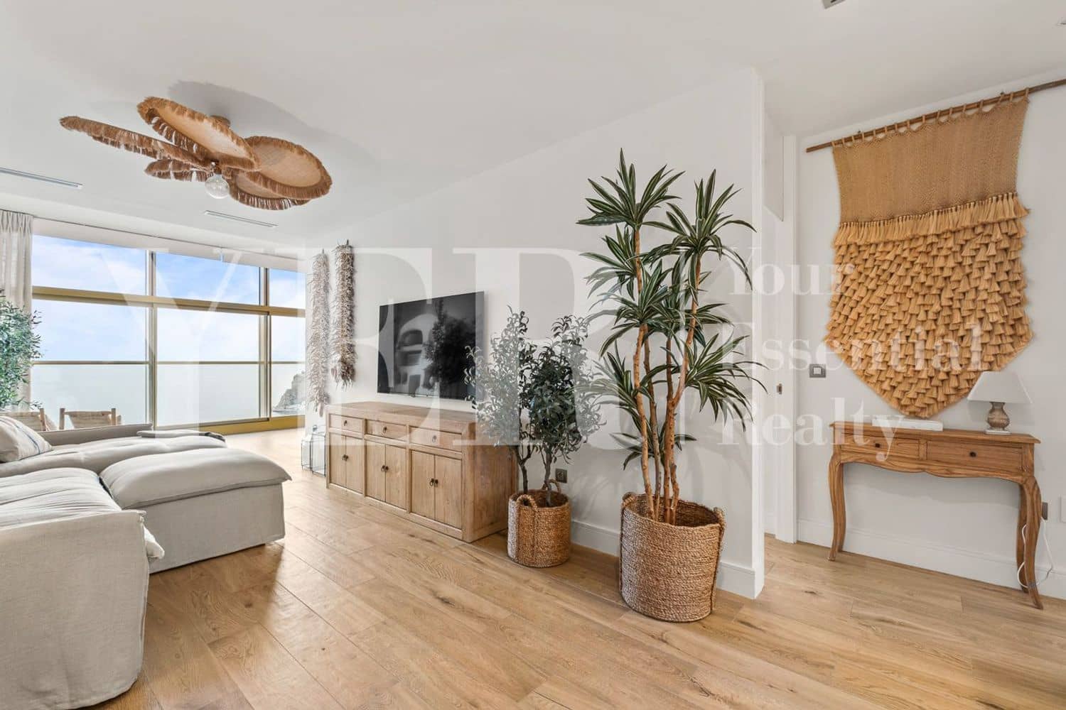 2 soveværelse Lejlighed til salg i Benidorm med swimmingpool garage - € 780.000 (Ref: 9435007)