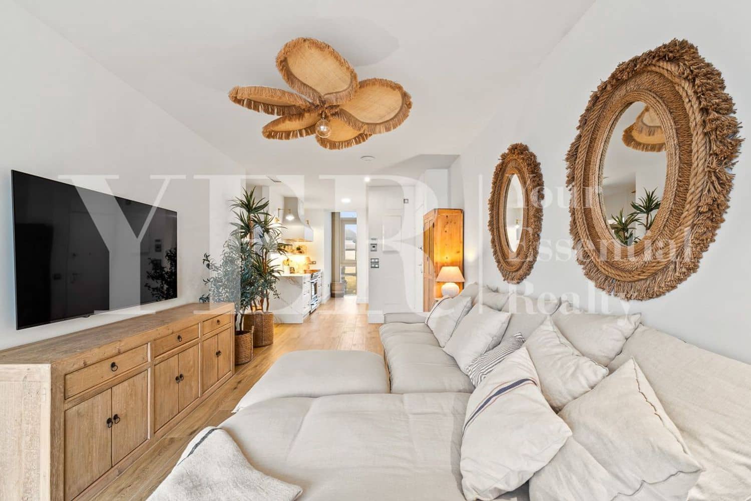 2 soveværelse Lejlighed til salg i Benidorm med swimmingpool garage - € 780.000 (Ref: 9435007)