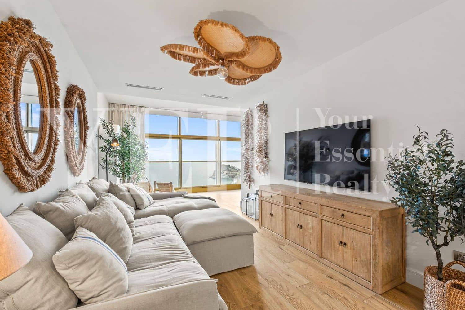 2 soveværelse Lejlighed til salg i Benidorm med swimmingpool garage - € 780.000 (Ref: 9435007)