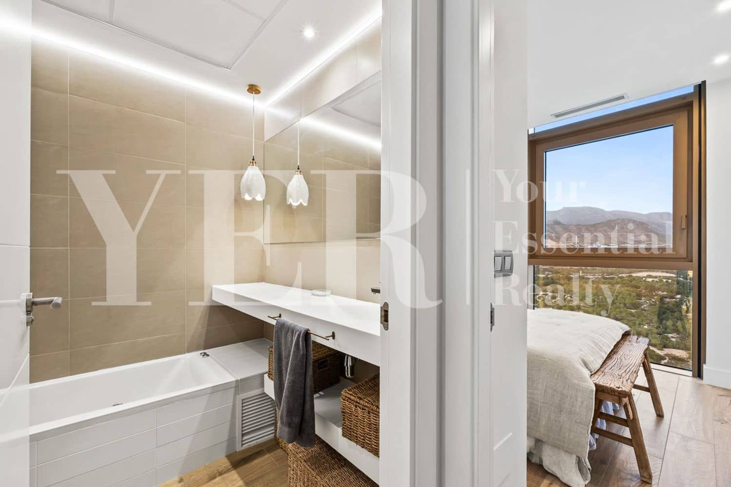 2 soveværelse Lejlighed til salg i Benidorm med swimmingpool garage - € 780.000 (Ref: 9435007)