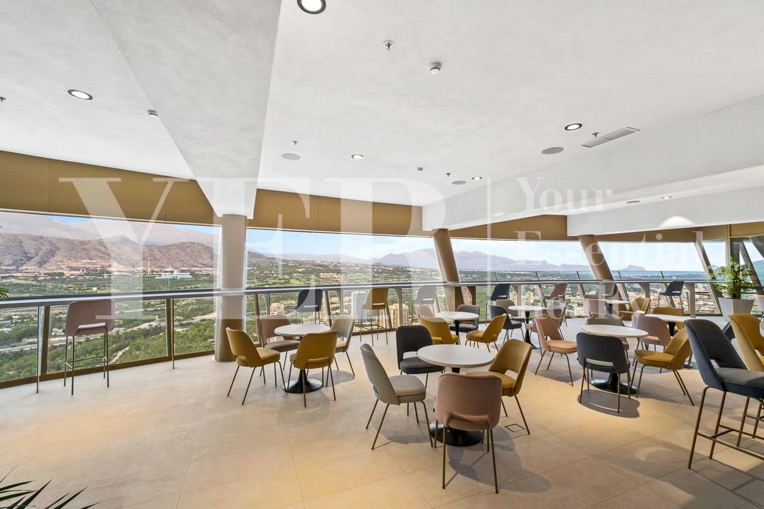 2 soveværelse Lejlighed til salg i Benidorm med swimmingpool garage - € 780.000 (Ref: 9435007)