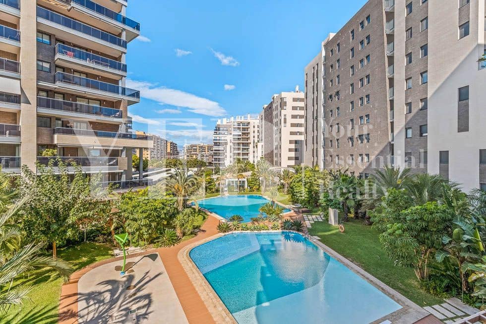 3 quarto Apartamento de Praia para arrendar em Alicante cidade com piscina - 3 200 € (Ref: 9438723)